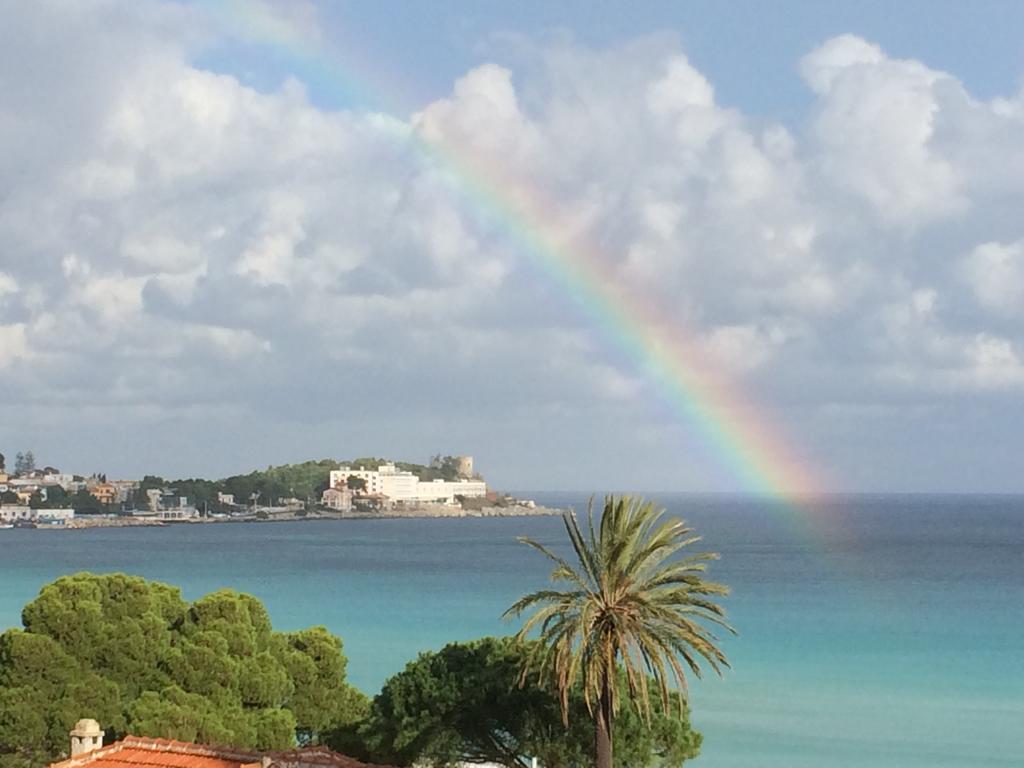 Mondello Luxury Apartment On The Beach Exterior photo